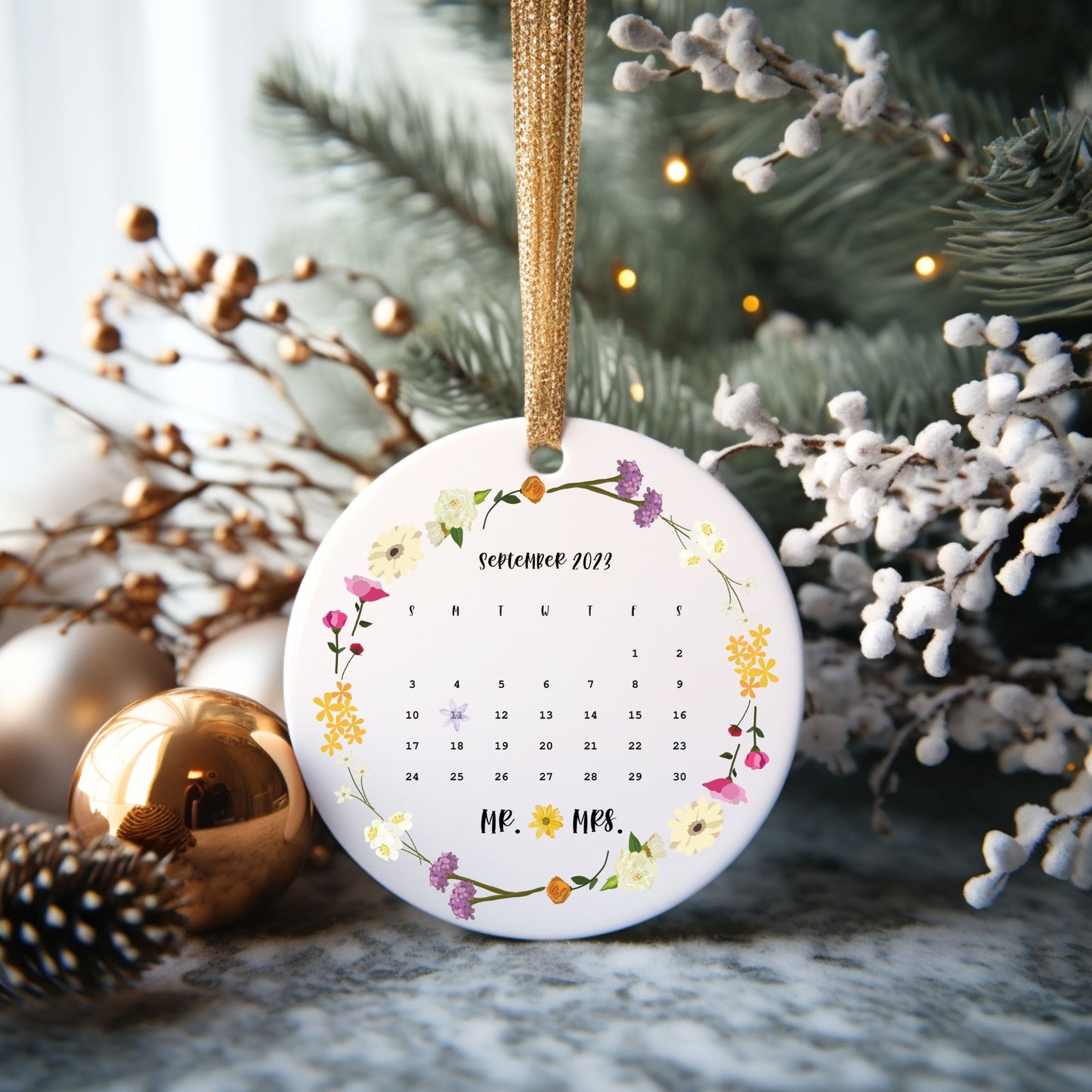 Calendar Ornament | Wedding Gift | Wedding Date Ornament  | Anniversary Gift | Floral Calendar Ornament | Newlywed Gift